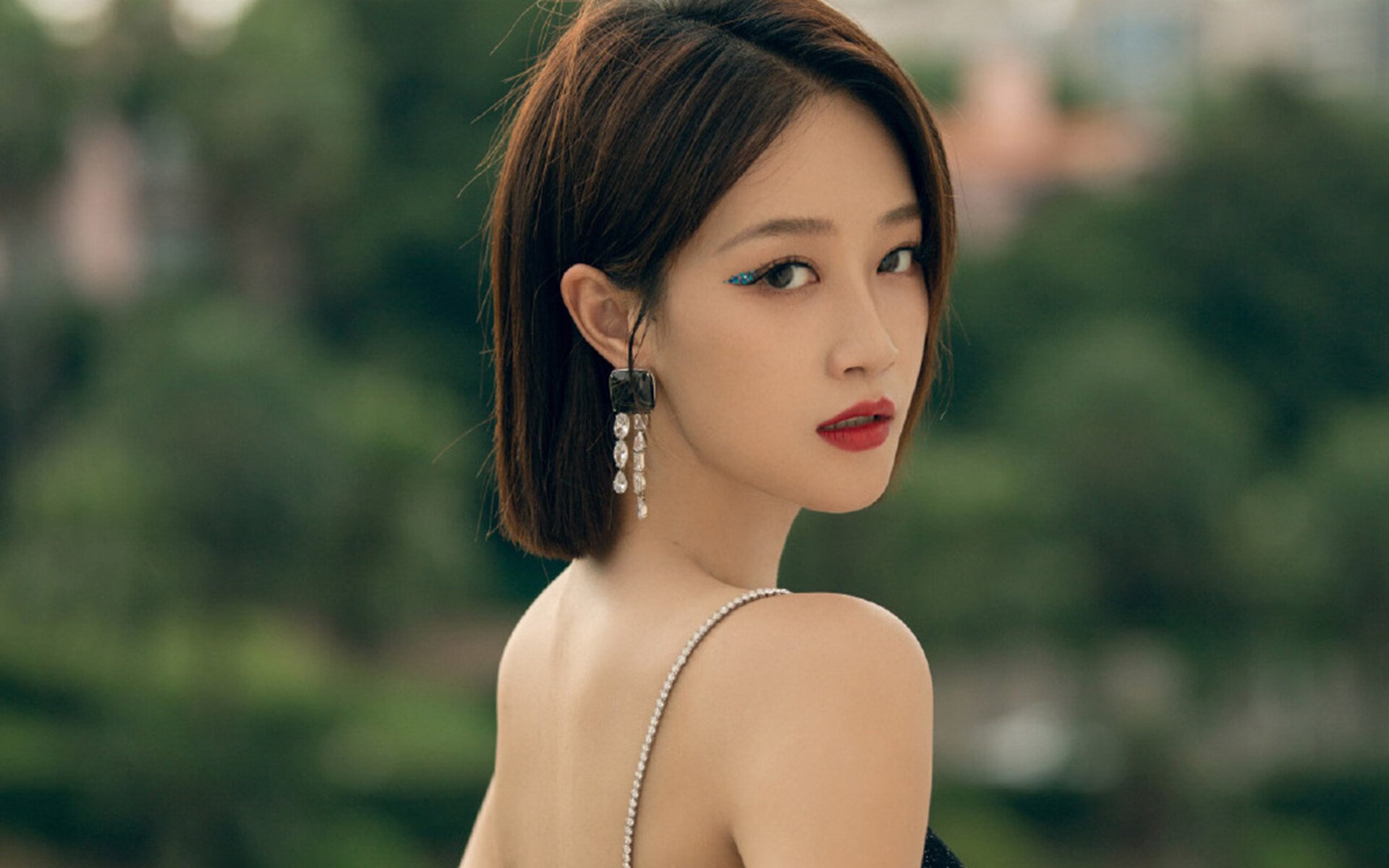 传奇人生：从贫困到巨星，再到篮球界的“楷模”，传奇篮球运动员有哪些