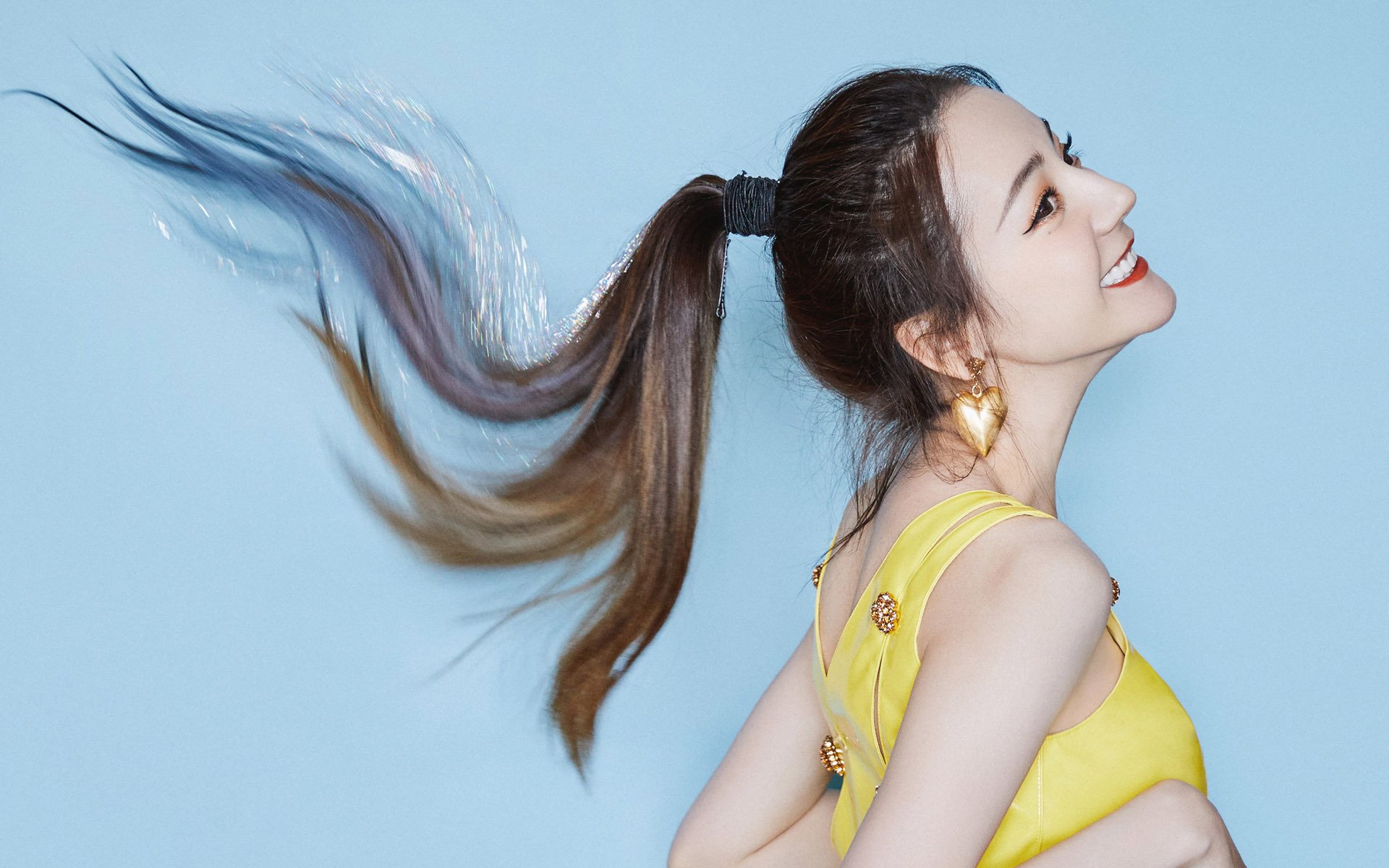 九游娱乐官网 (JIUYOU)-_逆境中的坚韧：运动员咬紧牙关完成精彩逆转_，运动员嘴里咬的是什么